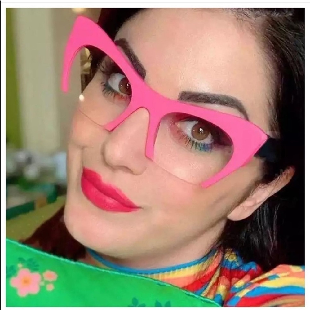 Stylish Pink Cat-Eye Glasses